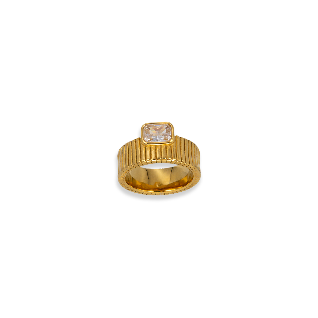 Fearless Ring - Gold Zirconia - Stainless Steel