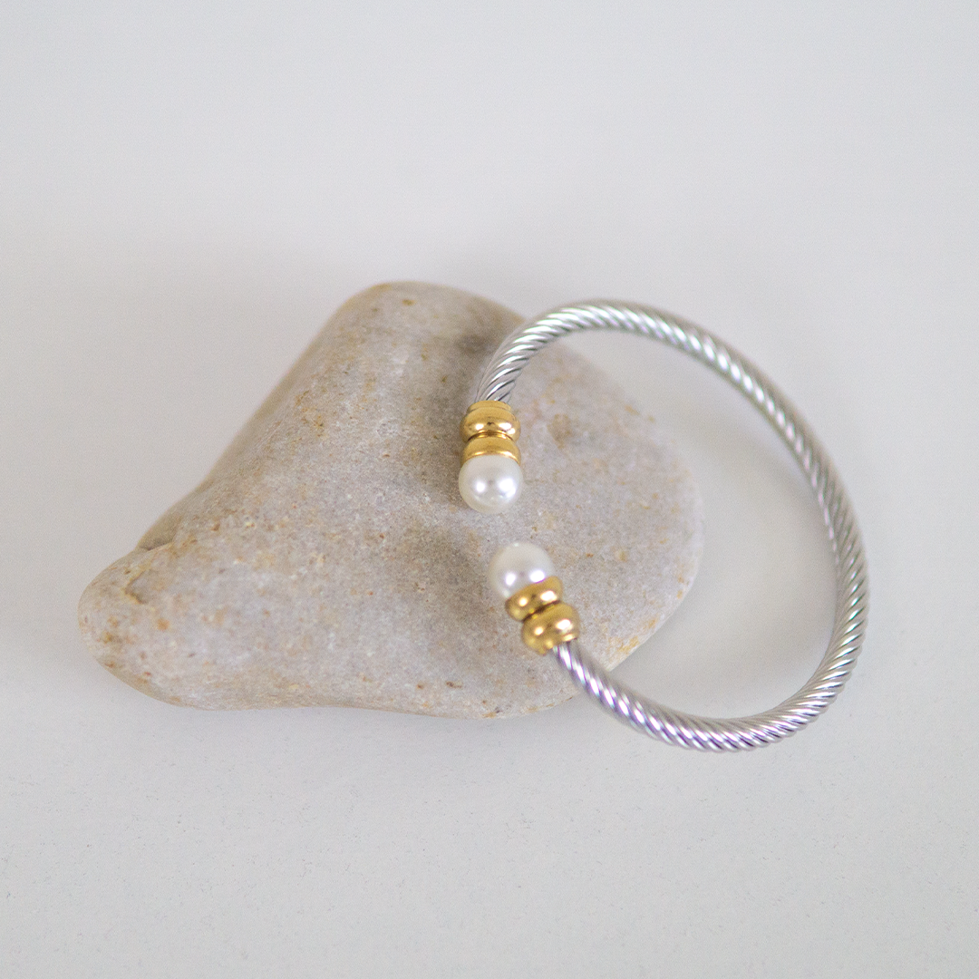 Mila Pearl Bangle - Stainless Steel Gold Plated 18k
